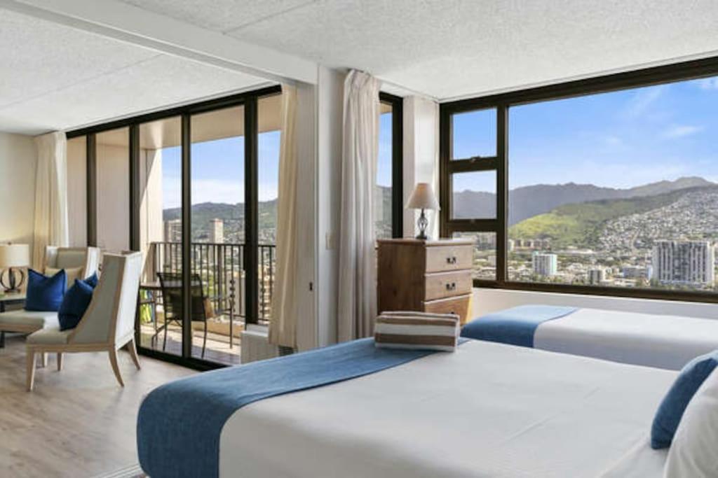 Views! Mountains, Canal, And City! Apartamento *