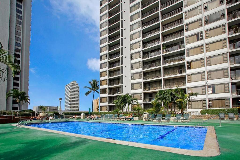 Views! Mountains, Canal, And City! Apartamento Honolulu